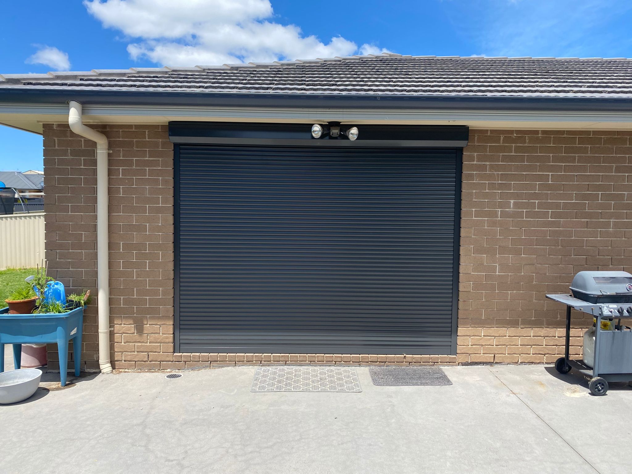Elevating Curb Appeal: Customizing Roller Shutters to Match Your Home's Aesthetic